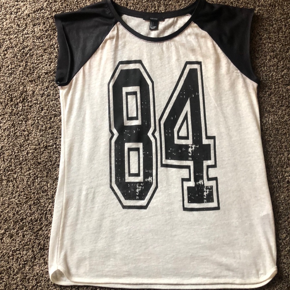 Sleeveless top